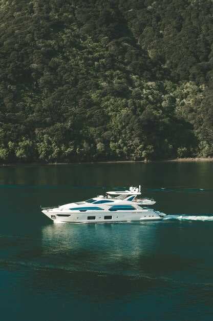 Superyachts for Charter - Luxury Yacht Charter Worldwide