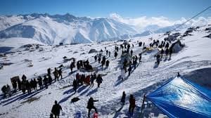 Pahalgam Welcomes Increased Visitors Ahead of New Year Festivities