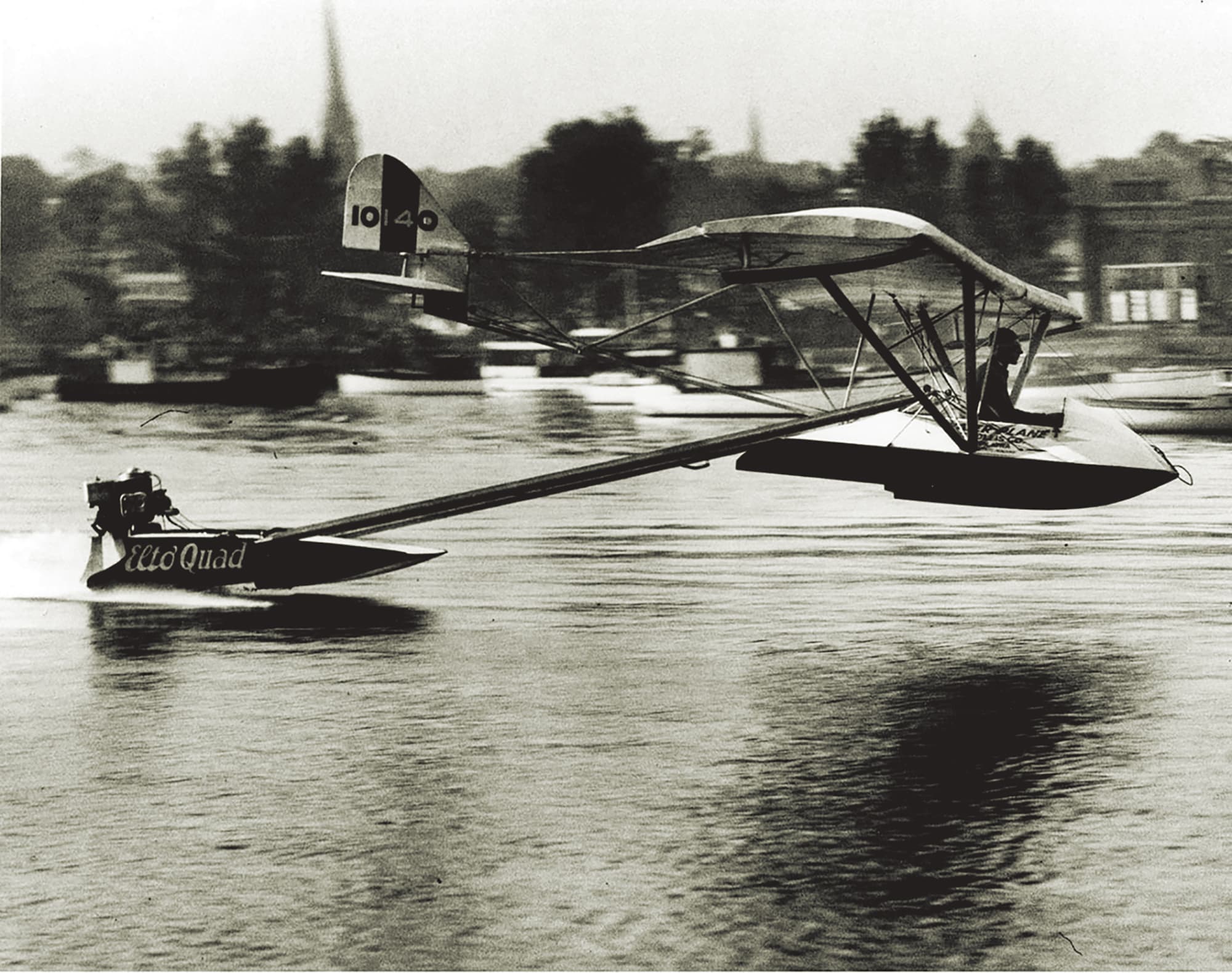Elto Outboard Lifted a Boat in 1930