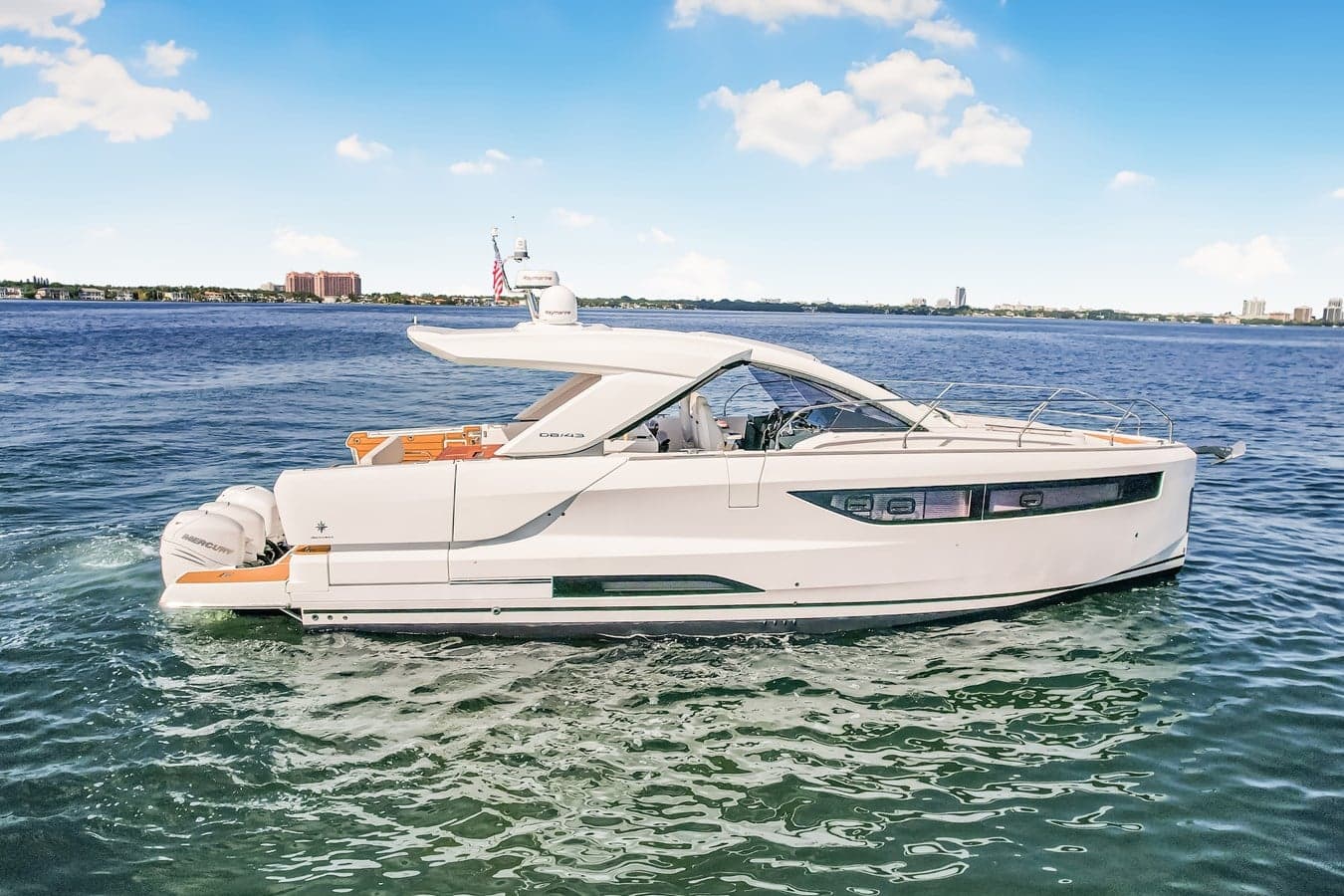 Top Small Yacht Brands for First-Time Owners