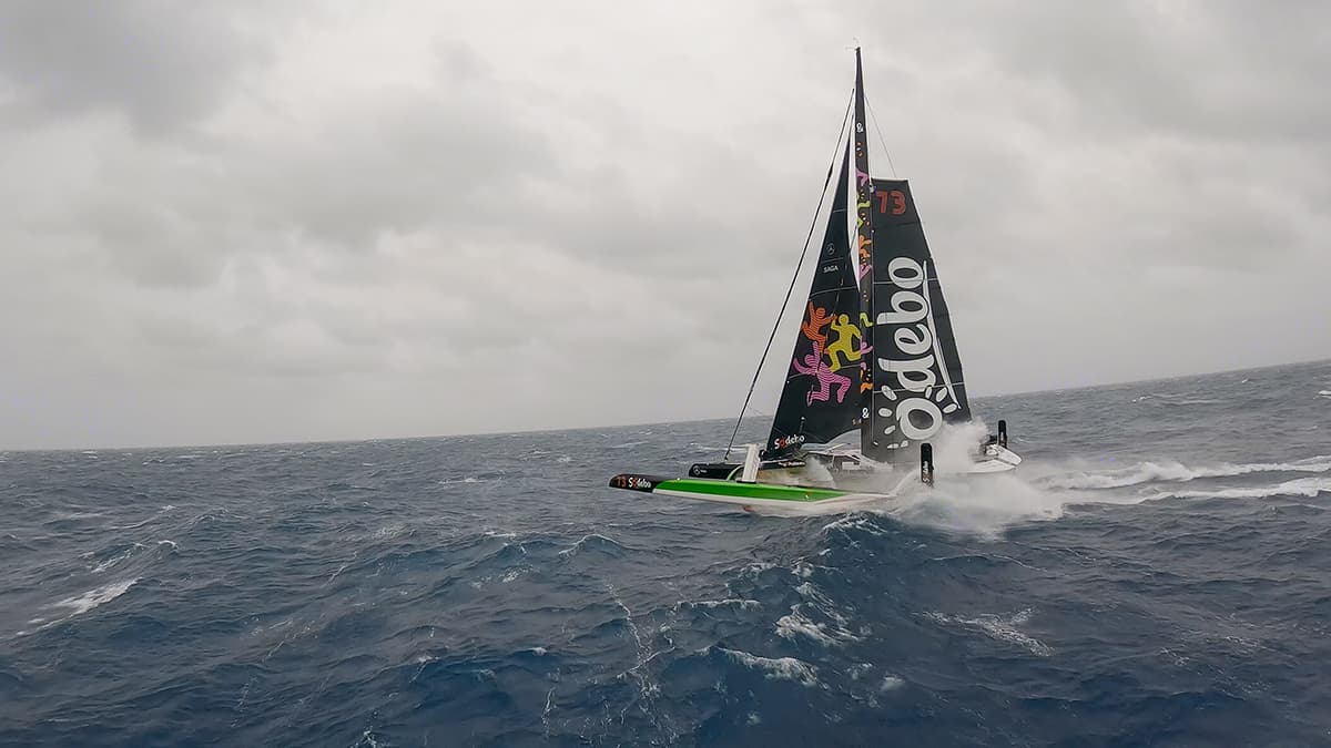 Sodebo Ultim 3 closing on Jules Verne record
