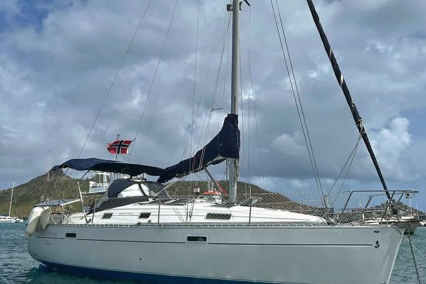 Beneteau Oceanis 331 Clipper: Coastal Cruising Realities