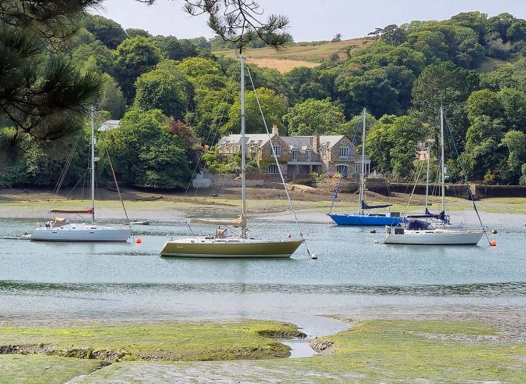 Precise Techniques for Securing Moorings in All Conditions