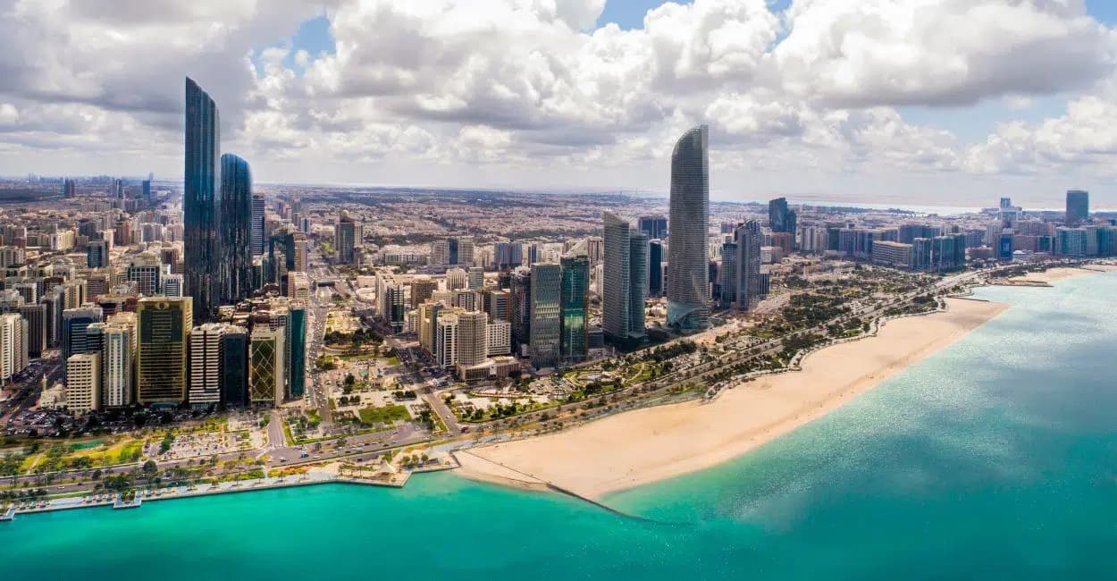 Seven-Day Cruise: Dubai to Abu Dhabi Highlights