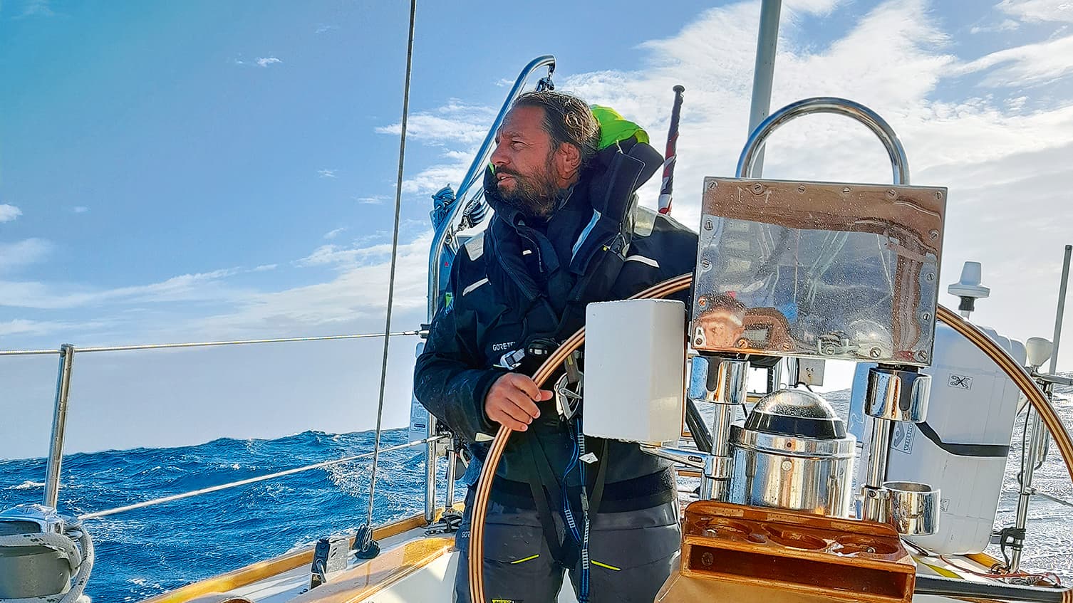 How to choose the right delivery skipper for your yacht