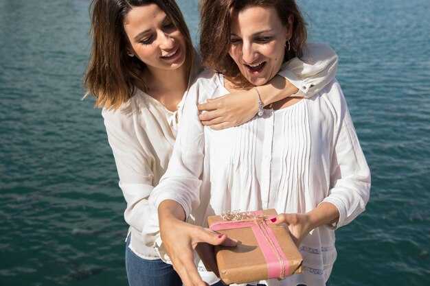 Custom Name-Engraved Waterproof Phone Case for Boats