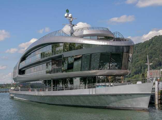 108-ft Paragon Tri-Deck Yacht - Paragon Motor Yachts