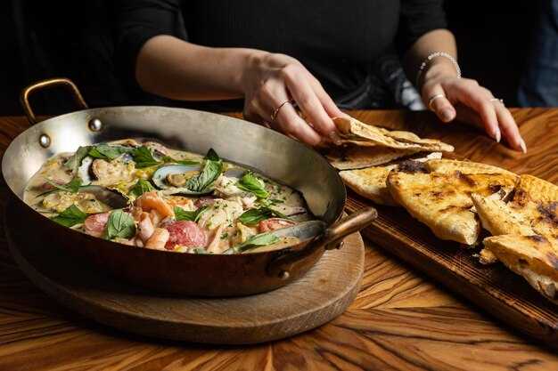 11 Best Recipes to Cook on a Boat – Easy, Tasty Onboard Meals for Every Voyage