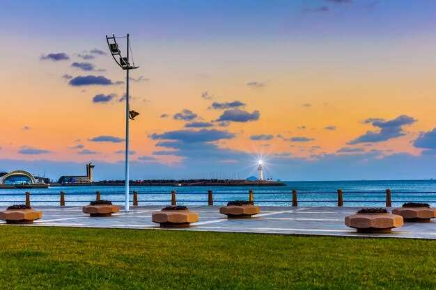 Kloof Gorge: A Guide to Hiking with Scenic Overlooks