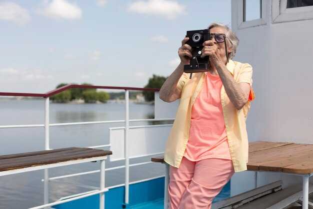 Tip 3: Find bilingual mentors and inclusive boating communities