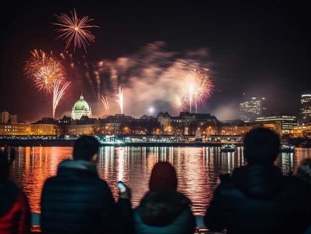 6 Best Places to Spend New Year's Eve on a Boat