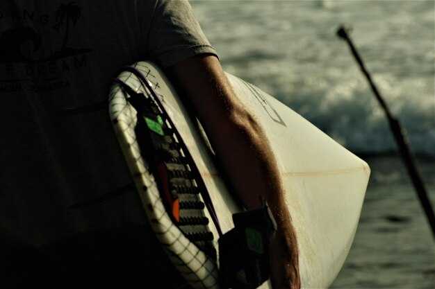 Tips 3–4: Choosing the Right Roams Yachts Vessel by Capacity and Deck Layout