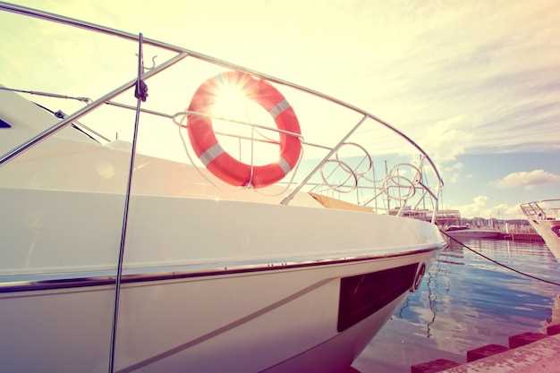Seasonal pricing factors: peak weeks, voyage duration, and route supplements