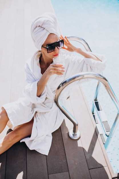 Al Raya Yacht: Luxury Private Charter & Ultimate Superyacht Experience