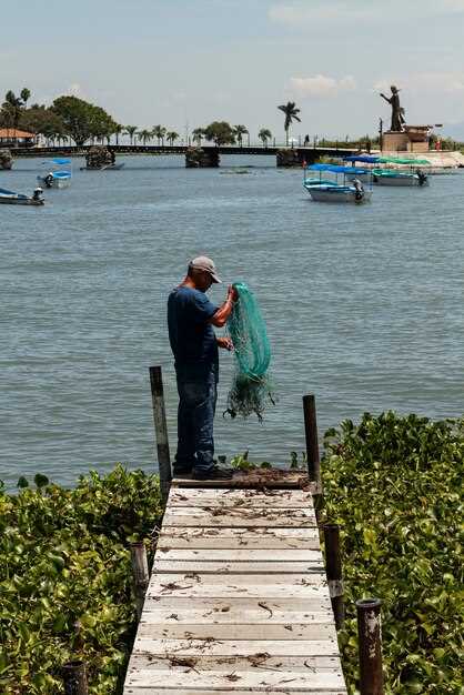 Pier Spotlight: Haulover, South Pointe, and Other Miami Piers–What to Expect