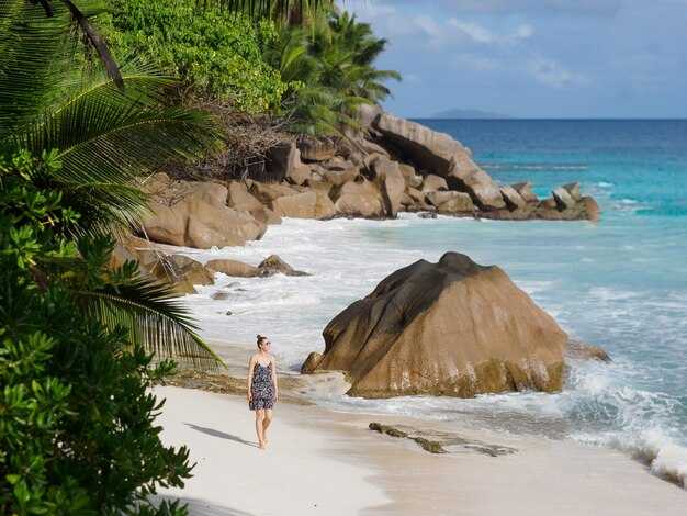 How to reach Anse Georgette: access routes, permits, and guided options