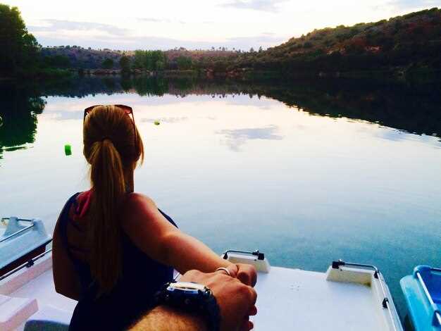 Booking tactics: when to reserve, how to compare deals, and maximize discounts