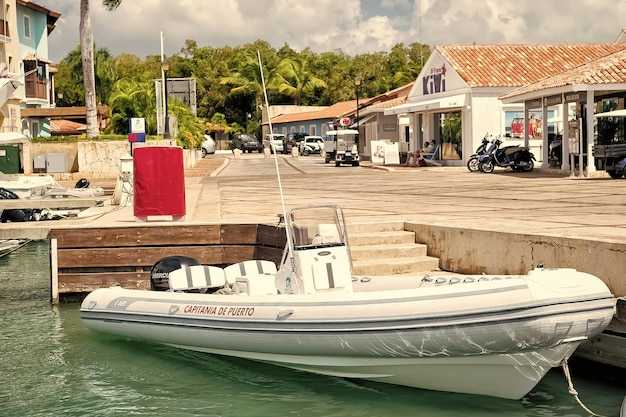 Itineraries and Use Cases: Fishing, Cruising, Water Sports on Lake Granite