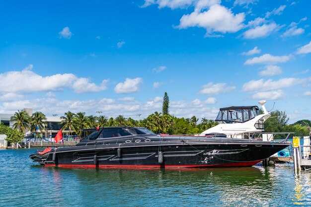 Guided Boat Excursions: popular routes, timing, and scenery highlights