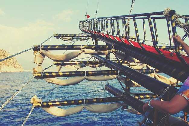 What features define offshore reliability: fuel capacity, redundant systems, bilge, and wiring?