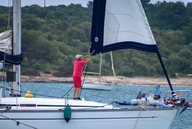 Booking Guide: Steps to Reserve Your Sailboat