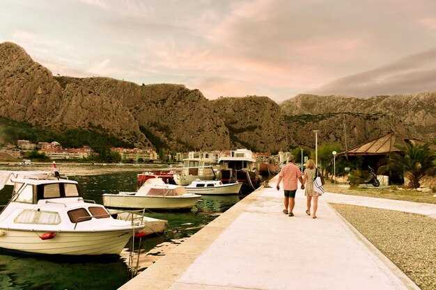 Family-Friendly Pontoon Options on Lake Tahoe