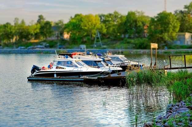 Boat Rentals in North America – Rent Boats & Charters