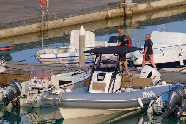 Mounting and securing: on-deck placement and tie-down tips