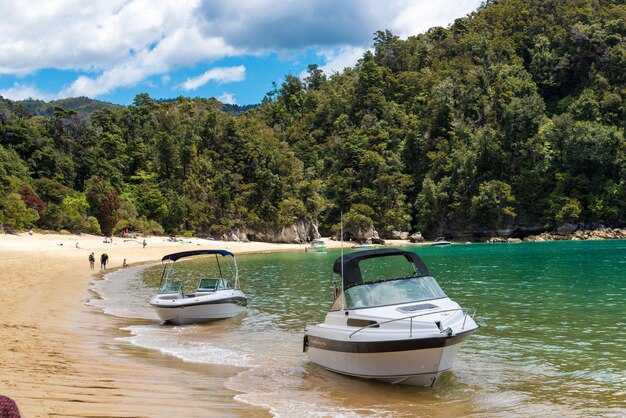 Understand Go City Explorer Pass options: 3, 4, 5, 7 or 10 experiences