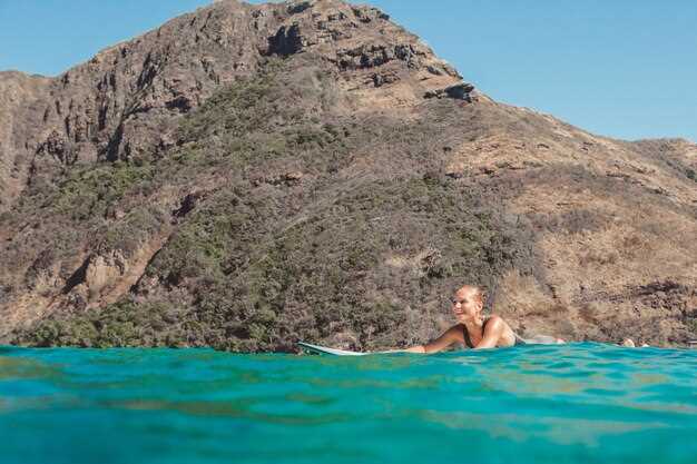 Iconic Landmarks by Water: The Arch, Lover's Beach, and Scenic Photo Stops