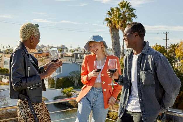 Markets, Food Experiences, and Local Tastings: Plan ahead and must-try bites