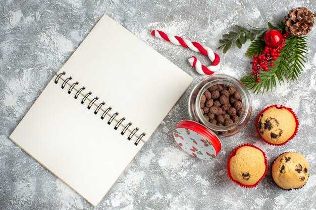 Table Setting and Ambience: Lighting, Color, and Comfort