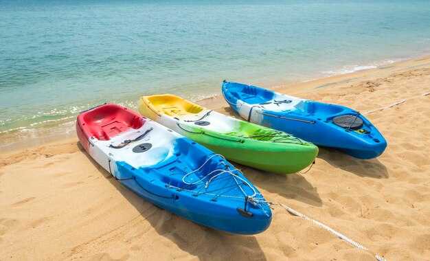 Beach Etiquette Essentials: Right-of-Way, Space, and Respect on the Shore