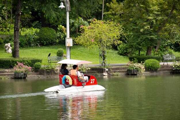 Finding the Best Deals on Small Boat Rentals