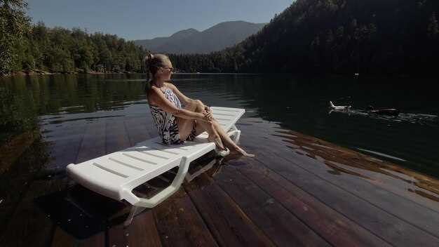 Why Choose a Bentley Pontoon Boat?