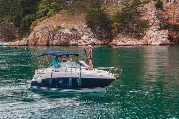 Customer Reviews: What Previous Renters Are Saying