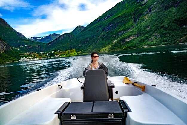 Finding the Right Boat Rental Service