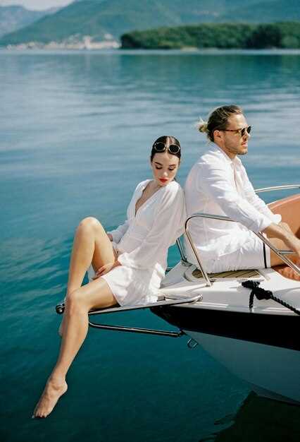 Understanding the Luxury Boat Rental Experience