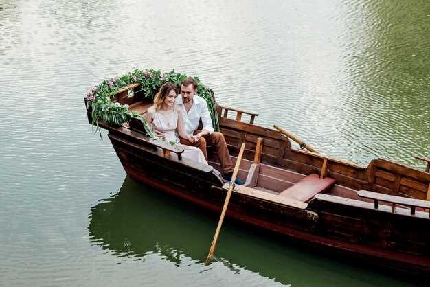 Decorating Your Wedding Boat