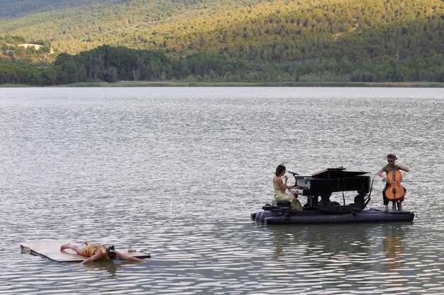 Explore Boyd Lake with Top Boat Rentals - Unforgettable Adventures Await!