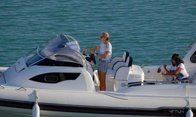 Explore Golden Beach Florida - Your Ultimate Guide to Boat Rentals