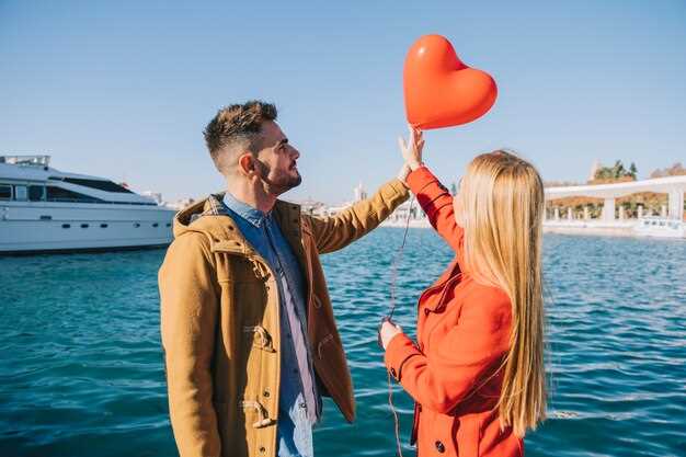 Exploring Love Afloat: The Ultimate Guide to Romantic Boat Escapes