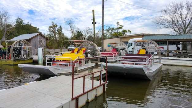 Pro-Shop Offerings: Gear, Accessories, and Tool Rentals