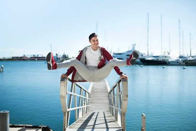 Pre-Dock Preparations: Safety Gear, Fenders, and Line Handling