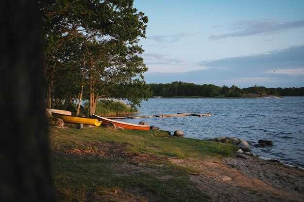 Lakeside Camping Near Fayetteville – The Ultimate Waterfront Campgrounds Guide