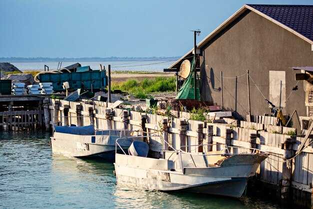 What to bring and what the boat provides