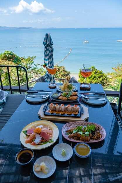 Yacht Charter Insider: Booking Steps, Crew, and Onboard Etiquette