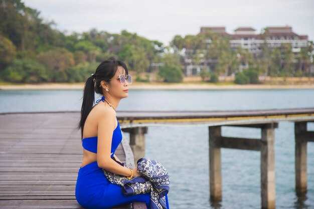 Everyday Courtesy: Market Etiquette, Transportation, and Tipping