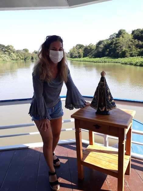 The Best Houseboat Rentals in Tampa | Top Waterfront Experiences