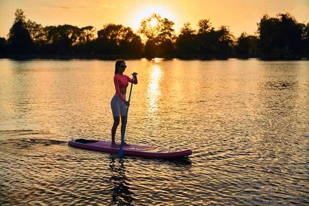 When to Paddle: Best Times of Day and Seasons in LA